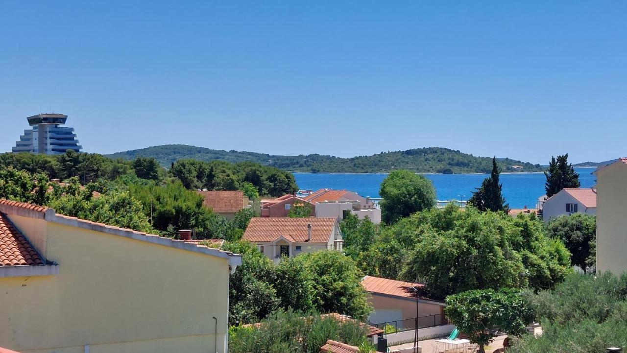 Sea Side Apartments Водице Екстериор снимка