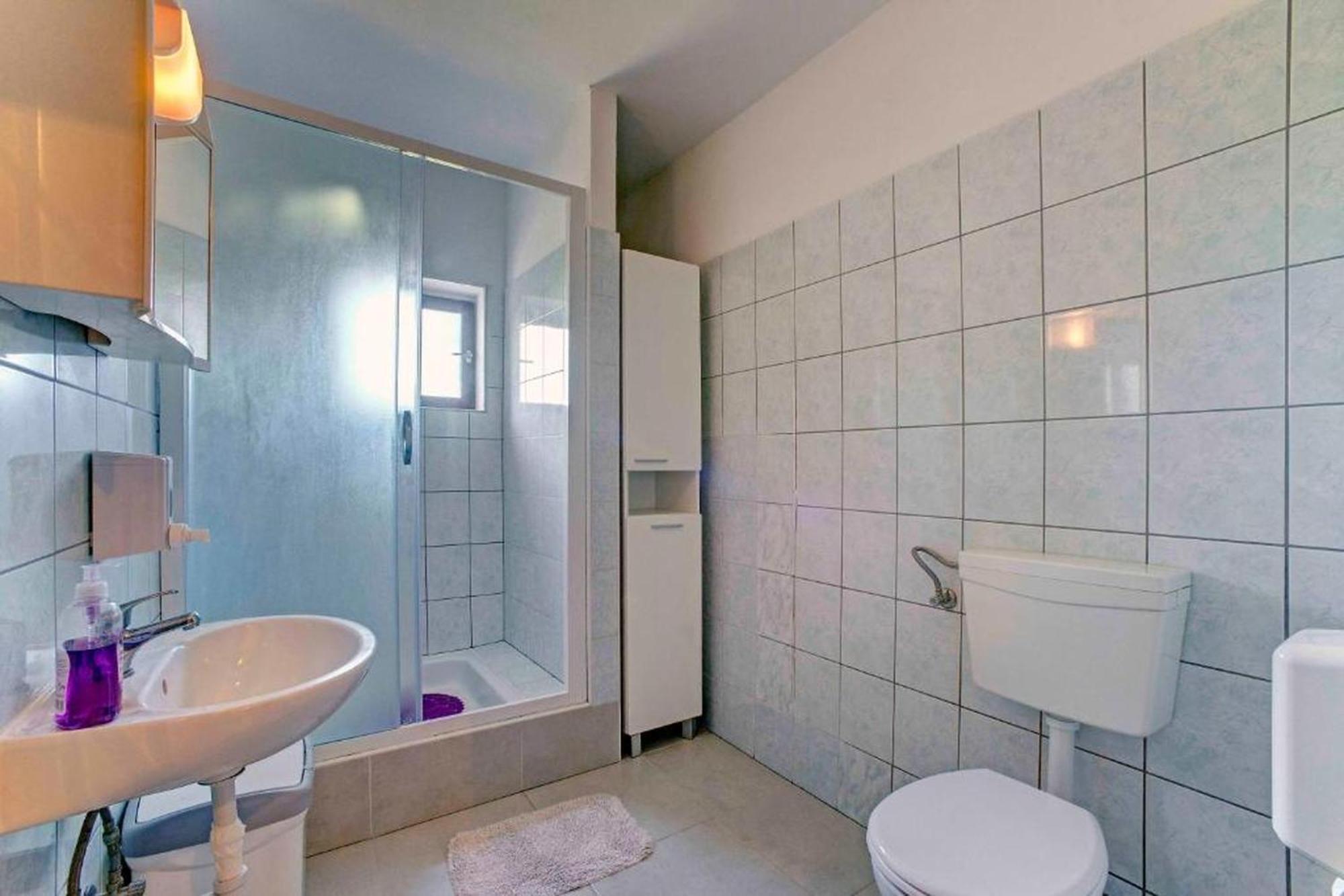 Sea Side Apartments Водице Екстериор снимка