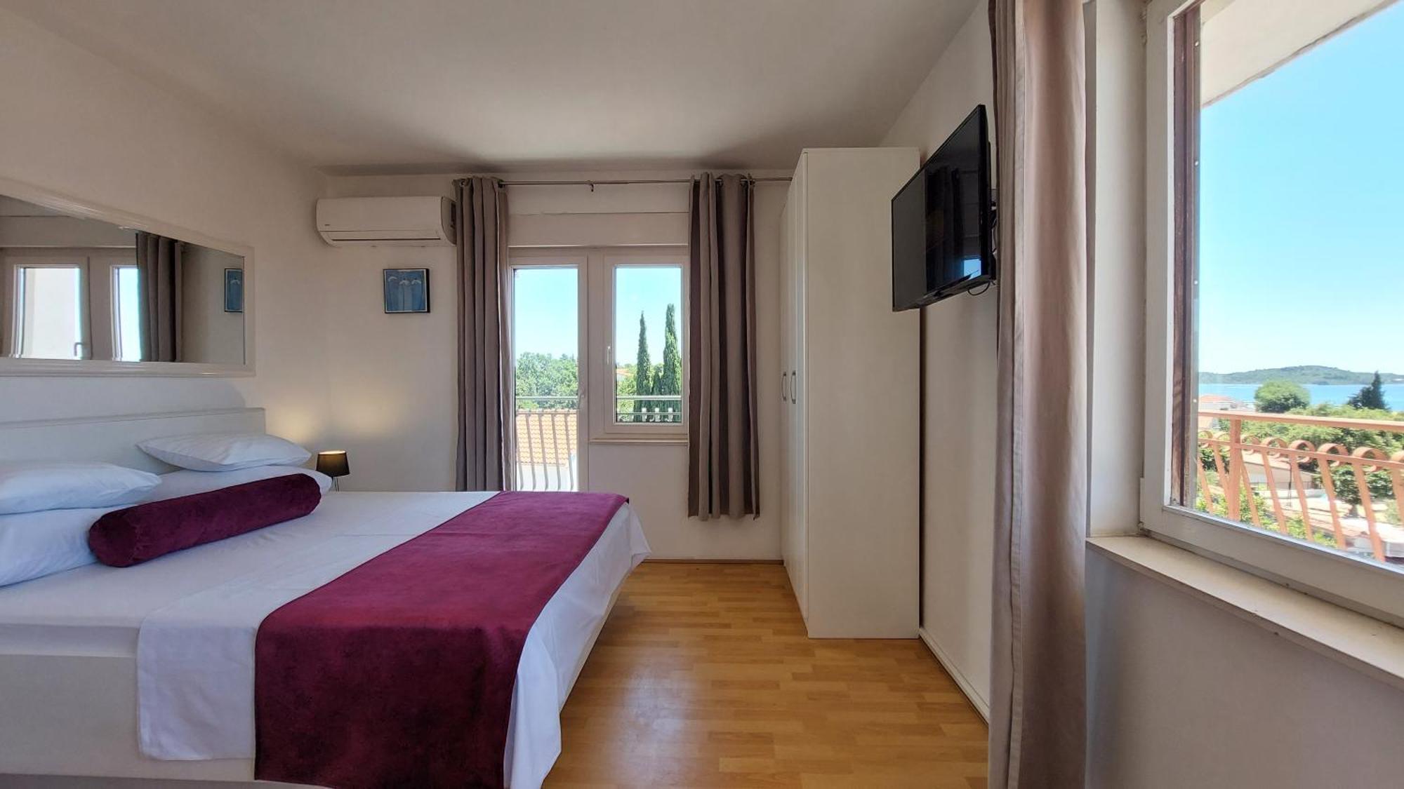 Sea Side Apartments Водице Екстериор снимка